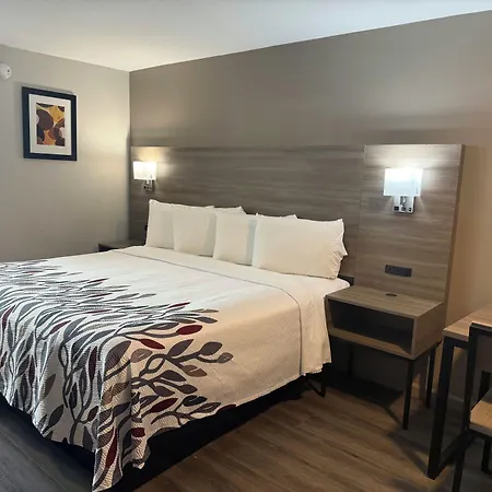 Red Roof Inn Orangeburg-3